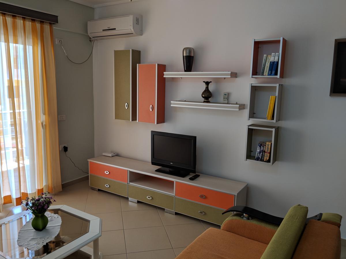 Seafront Apartment Sarandë エクステリア 写真