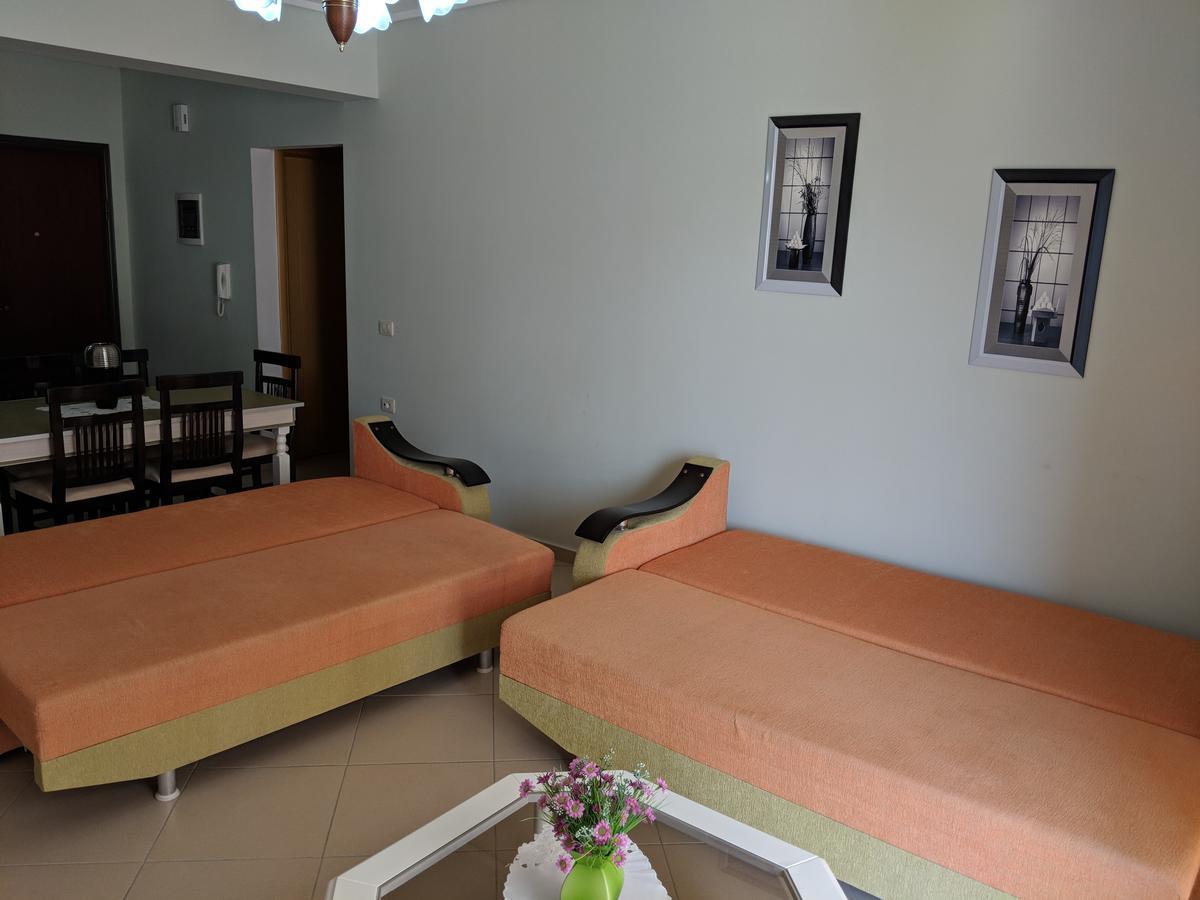 Seafront Apartment Sarandë エクステリア 写真