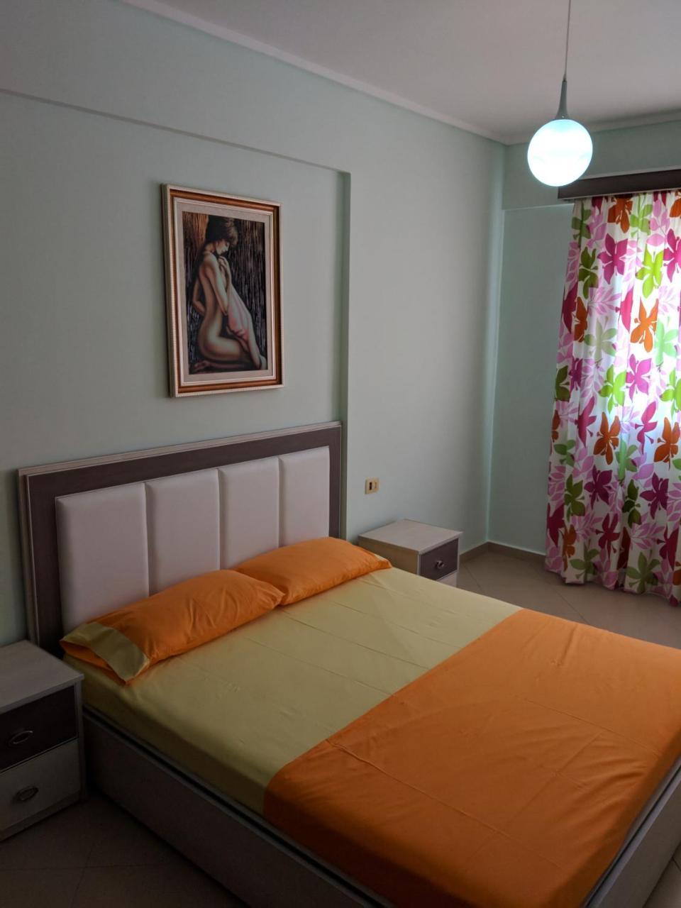 Seafront Apartment Sarandë エクステリア 写真